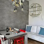 Simona And Luca's House - Bright And Unique Two-room Apartment *